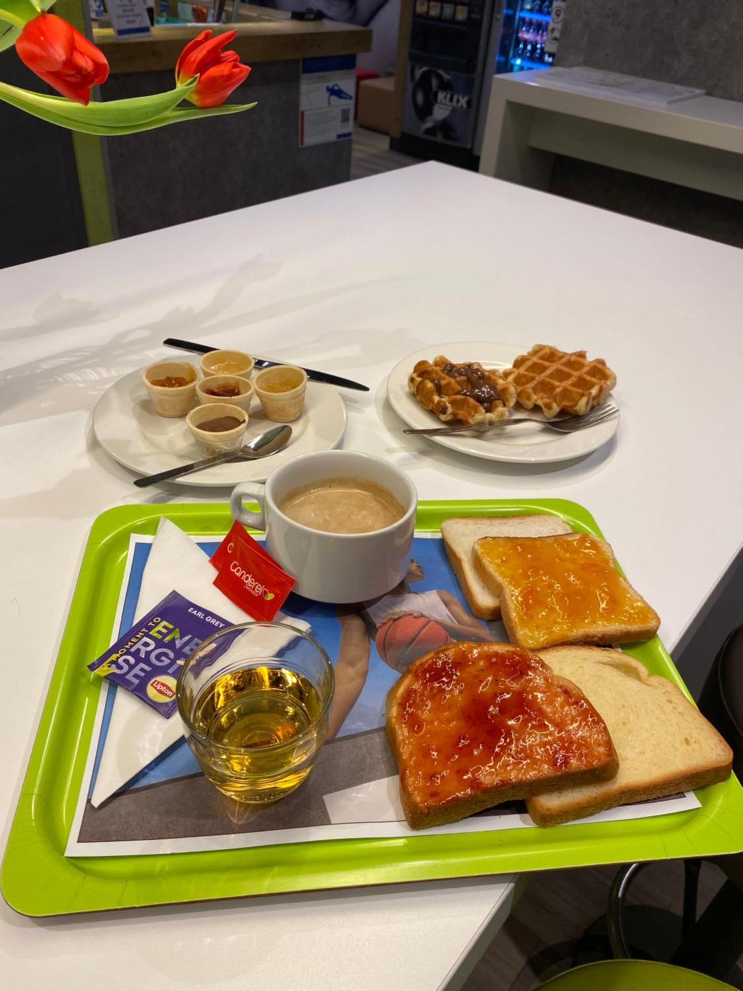 Ibis Budget Caen Centre Gare Экстерьер фото